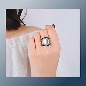 New! Gorgeous 925 Silver Tear Drop Moonstone Ring!